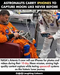 చంద్రుడిపైకి ఐఫోన్లు: అసలు విషయం ఇదే! 